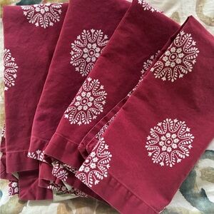 Pottery Barn Red and White Medallion Dinner Napkins